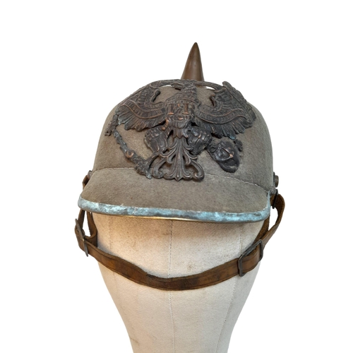 68 - WW1 Imperial German Army Prussian M15 Pickelhaube Uniform Helmet. A felt constructed example with ni... 