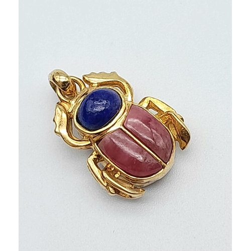 121 - 18k yellow gold coral and lapis set double sided scarab pendant 5.2g