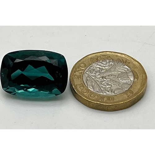 445 - A Beautiful 22ct Rectangular Cut Green Diopside Gemstone. 
Well faceted with no visible marks or inc... 