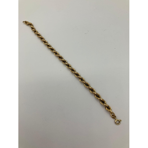 132 - 9 carat yellow GOLD ROPE BRACELET. Full UK hallmark 7.9 grams. 19 cm.