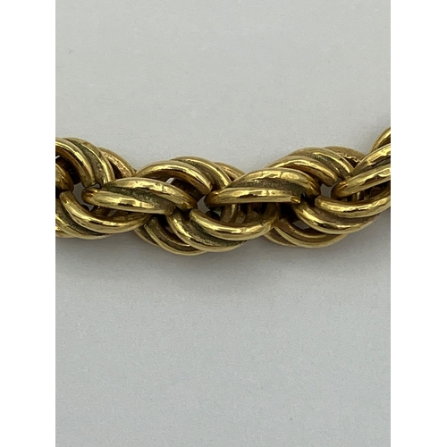 49 - 9 carat YELLOW GOLD ROPE BRACELET, Having full UK hallmark. 4.75 grams. 20 cm.