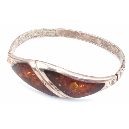 483 - STERLING SILVER AMBER SET BANGLE 27.3G