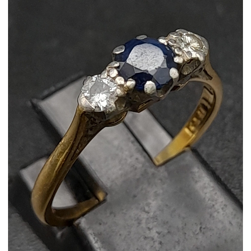 341 - 18K YELLOW GOLD DIAMOND & SAPPHIRE 3 STONE RING. 2.3G SIZE N