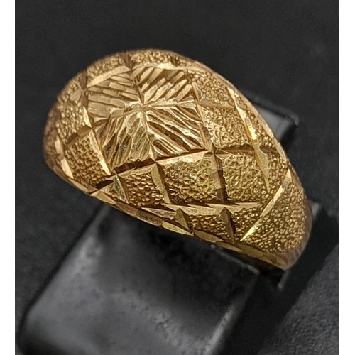 257 - 14K YELLOW GOLD RING. TOTAL WEIGHT 3.3G.  SIZE M