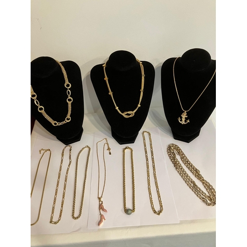 291 - Magnificent selection of Top Quality GOLD TONE NECKLACES and CHAINS. Please see pictures.