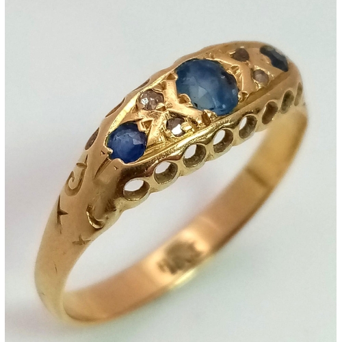 320 - 18K YELLOW GOLD VINTAGE DIAMOND & SAPPHIRE RING. TOTAL WEIGHT 2.4G.  SIZE R