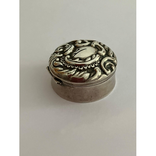 270 - Antique SILVER PILL/SNUFF BOX in  Circular form having attractive repousse design to lid. Clear hall... 