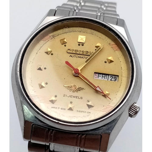 367 - A Vintage Citizen 21 Jewel Automatic Gents Watch. Stainless steel strap and case - 36mm. Gold tone d... 