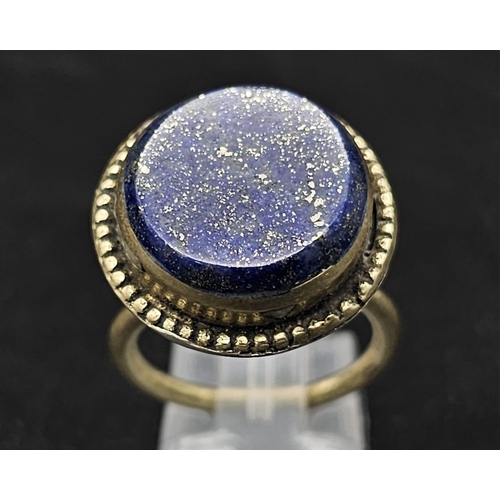 1637 - A Vintage Lapis Lazuli Ring. Size N.