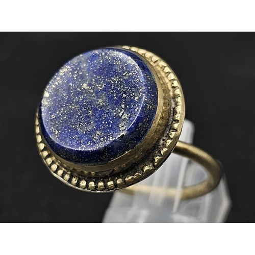 1637 - A Vintage Lapis Lazuli Ring. Size N.