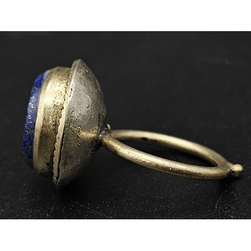 1637 - A Vintage Lapis Lazuli Ring. Size N.