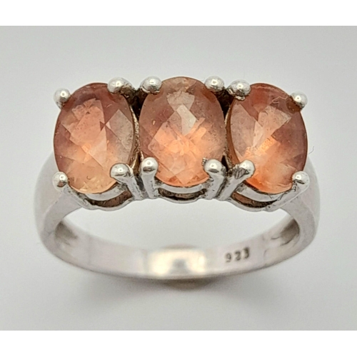 1645 - A 925 Silver 3 Pink Stone Ring. Total Weight 3g. Size J