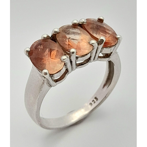 1645 - A 925 Silver 3 Pink Stone Ring. Total Weight 3g. Size J