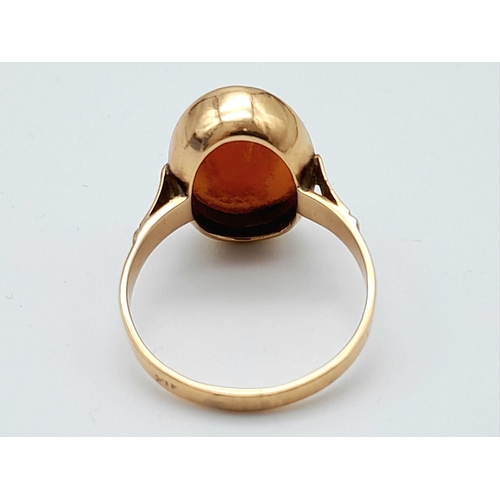 221 - A VINTAGE 21K GOLD CAMEO RING .  2.9gms   size L