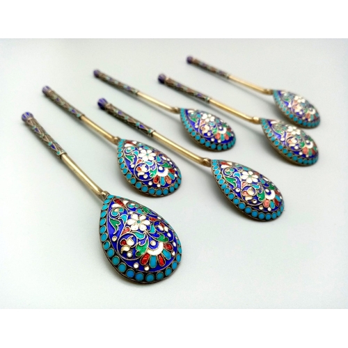 219 - Six silver gilt Russian cloisonné enamel decorated teaspoons with original case. A beautiful set of ... 