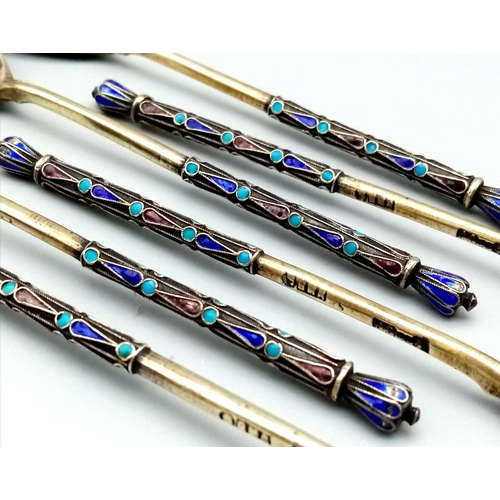 219 - Six silver gilt Russian cloisonné enamel decorated teaspoons with original case. A beautiful set of ... 