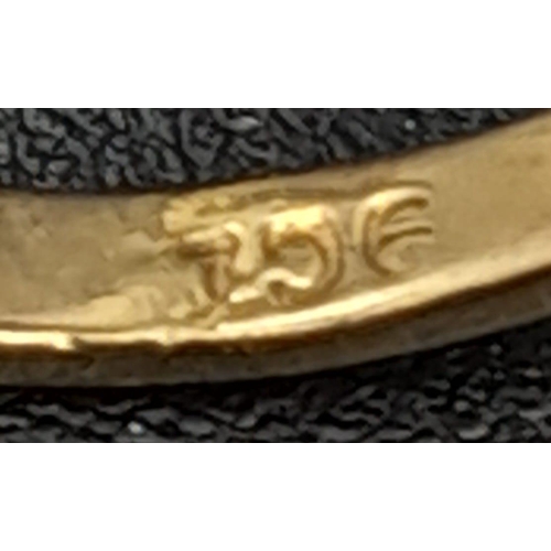 380 - A 9K GOLD RING WITH THE INITIAL 