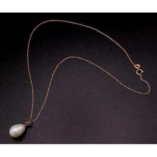 382 - An 18K Yellow Gold and Large Pearl Pendant on an 18K Yellow Gold Disappearing Necklace. 15mm and 38c... 