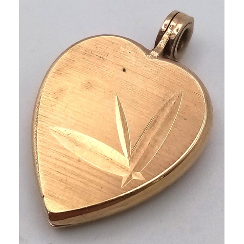 113 - A VINTAGE 9K GOLD LOCKET .   4.6gms