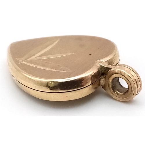 113 - A VINTAGE 9K GOLD LOCKET .   4.6gms