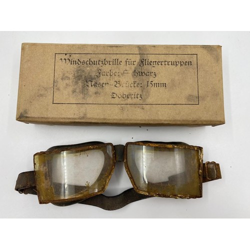 219 - WW1 German Aviator Goggles in original box. Please see photos for conditions