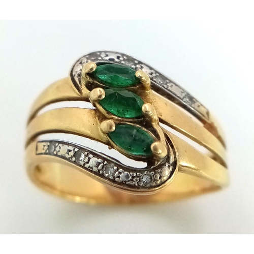 151 - 18K YELLOW GOLD DIAMOND & EMERALD RING. TOTAL WEIGHT 3.6G.  SIZE J