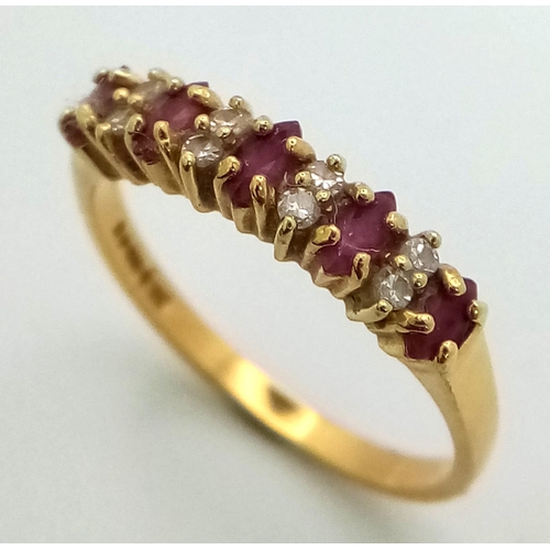 165 - 18K YELLOW GOLD DIAMOND & RUBY RING. TOTAL WEIGHT  2.9G.  SIZE P