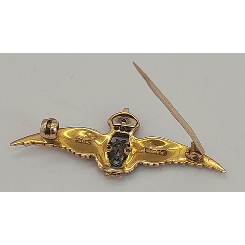 221 - 9K YELLOW GOLD DIAMOND SET ROYAL AIR FORCE RAF PIN BADGE / BROOCH. TOTAL WEIGHT 3.6G.  HALLMARKED BI... 