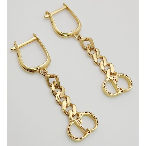 117 - 18K YELLOW GOLD CD CHRISTIAN DIOR STYLE DROP EARRINGS. TOTAL WEIGHT 5.5G