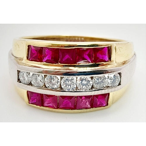 178 - An 18K Yellow Gold Ruby and Diamond Ring - 7 round brilliant cut diamonds - 0.35ct sandwiched betwee... 