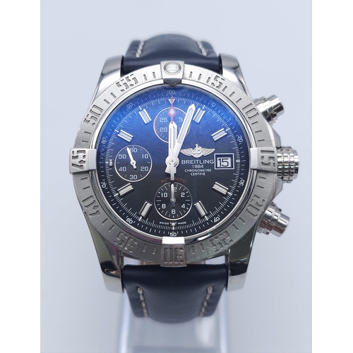 62 - A Breitling Automatic Chronograph Avenger II Gents Watch. Blue leather strap. Stainless steel case -... 