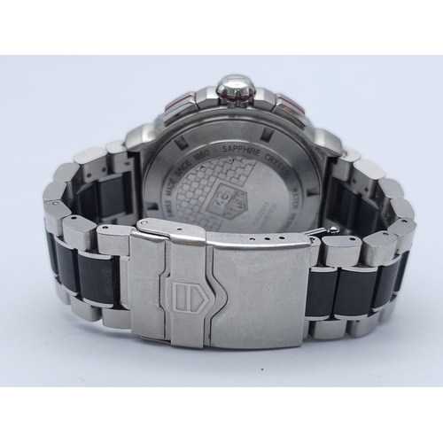 101 - A Tag Heuer Formula 1 Chronograph Gents Watch. Steel and ceramic strap and case - 43mm. Silver tone ... 