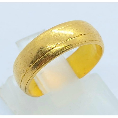 17 - A Vintage 22K Yellow Gold Band Ring. Size G. 3.4g weight.