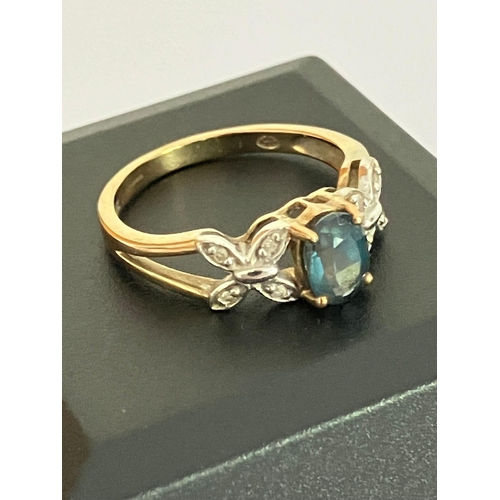 119 - Fabulous 9 carat YELLOW GOLD,AQUAMARINE and  DIAMOND  RING. Consisting an oval cut AQUAMARINE SOLITA... 