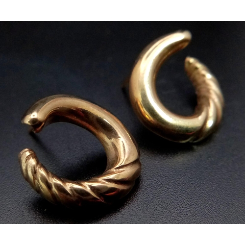 390 - A Pair of 9K Yellow Gold Twist Hoop Earrings. 5.45g total weight. No butterflies.