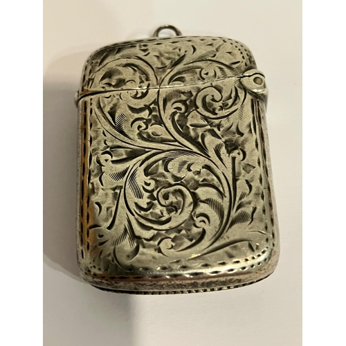 469 - Antique SILVER VESTA Having clear hallmark for Reynolds and Westwood, Birmingham 1901.  Floral Scrol... 