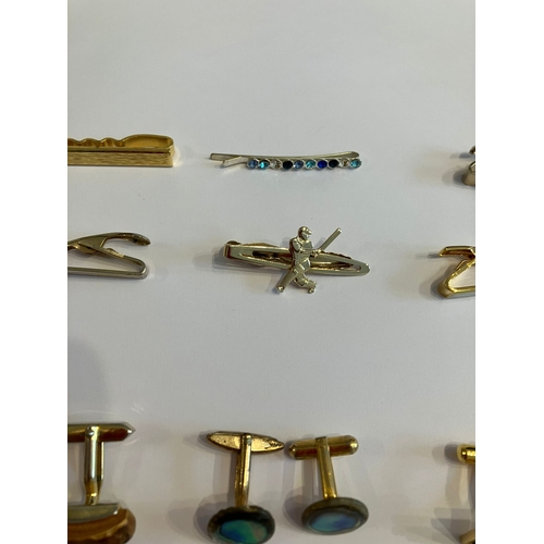 308 - Vintage selection of Gentlemans CUFFLINKS and TIE CLIPS. To include gold tone, silver tone, jewelled... 