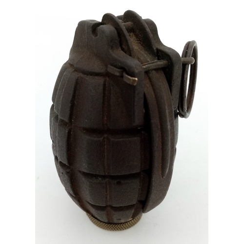 391 - WW1 N° 5 Mills Grenade with early alloy base. No International shipping available on this item.