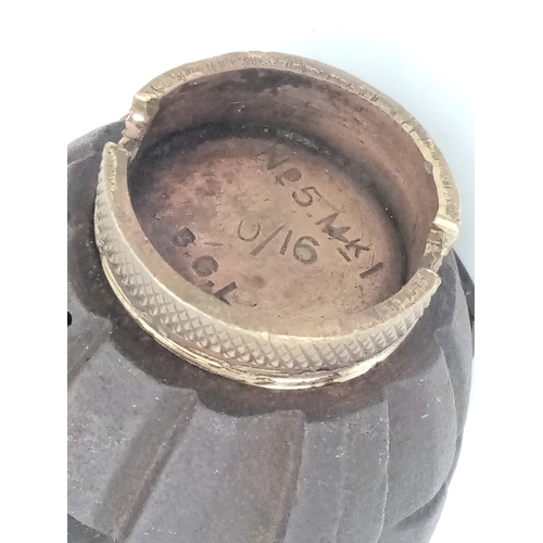 391 - WW1 N° 5 Mills Grenade with early alloy base. No International shipping available on this item.