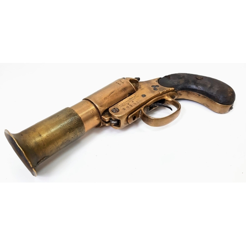 89 - WW1 British 1916 Dated Webley and Scott Flare Pistol. With current de-activation certificate.