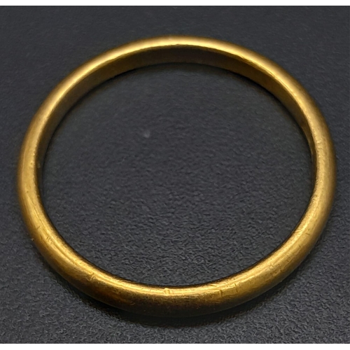 50 - A Vintage 22K Gold Band Ring. Size M. 2.63g weight.