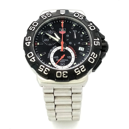 287 - A Tag Heuer Formula 1  Chronograph Watch. Stainless steel strap and case -39mm. Black dial with thre... 