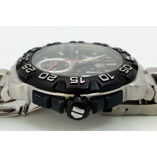 287 - A Tag Heuer Formula 1  Chronograph Watch. Stainless steel strap and case -39mm. Black dial with thre... 