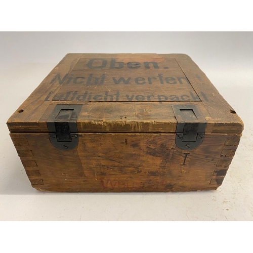 537 - A WW2 German Lead Lined Transit Box - With Original Stencilling Saying ' Don't Throw' and 'Tightly P... 