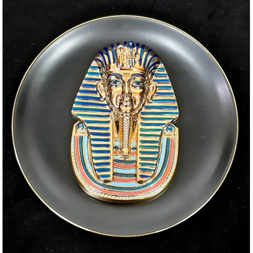 1697 - A Vintage Limited Edition 'Golden Mask of Tutankhamun' Collector's Porcelain Plate. As new, in origi... 