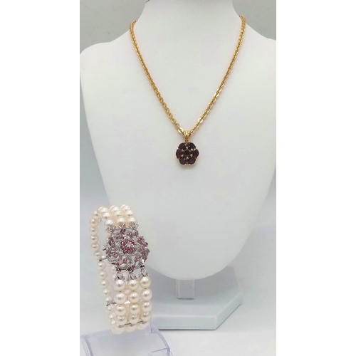 100 - Two Wonderful Pieces of Jewellery: An 18k Yellow Gold Garnet Pendant on an 18K Yellow Gold Chain - 2... 