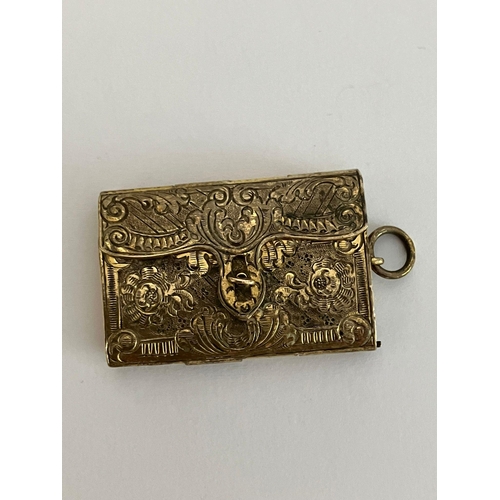 174 - Antique SILVER VINAIGRETTE PENDANT in the form of a purse. Early to mid 1800s, with all hinges in pe... 