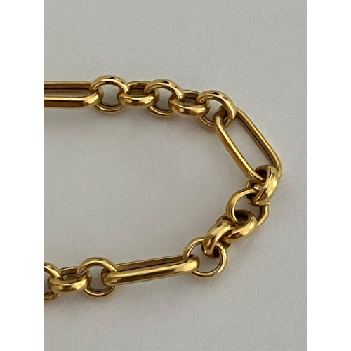 42 - Nice looking 9 carat GOLD BELCHER MIXED LINK NECKLACE. Full UK hallmark. 3.15 grams. 45 cm Approx.