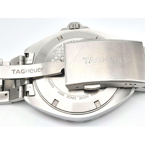 81 - A TAG-HEUER 