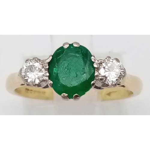 171 - A 18K YELLOW GOLD 0.3CT DIAMOND & 0.75CT OVAL EMERALD RING. TOTAL WEIGHT 3.5G. SIZE L/M.